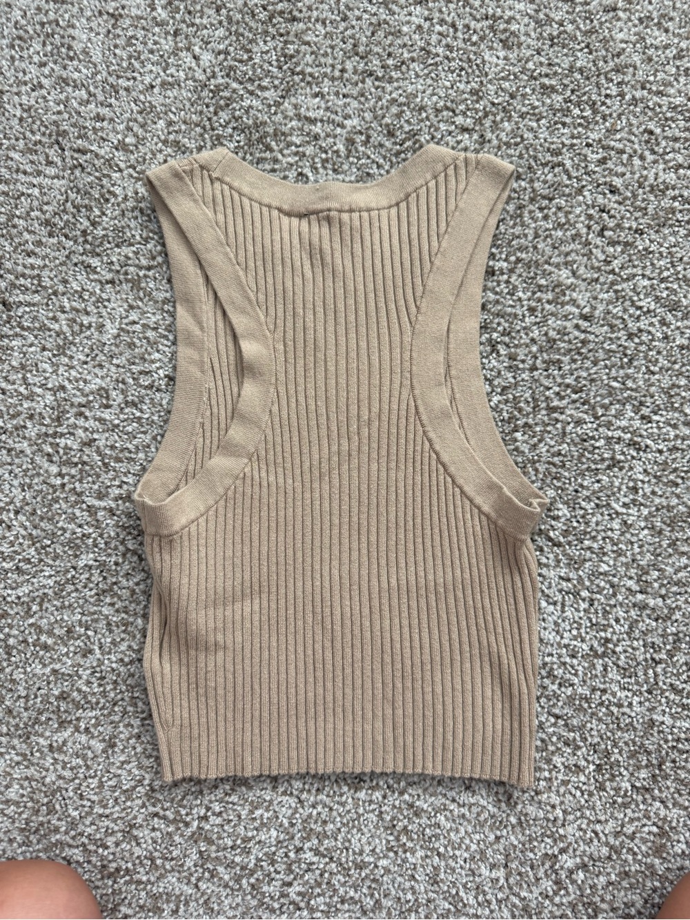 H&M Beige Ribbed Cropped Tank - Picture 2 of 3